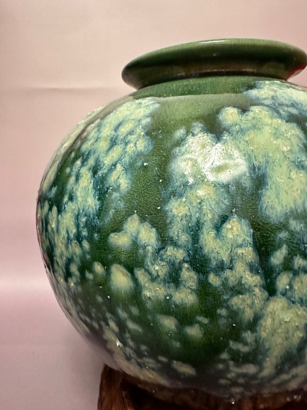 Shigaraki Aito Vase – Blue-Green Glaze Symbolizing Serenity & Prosperity | Chikoyaki