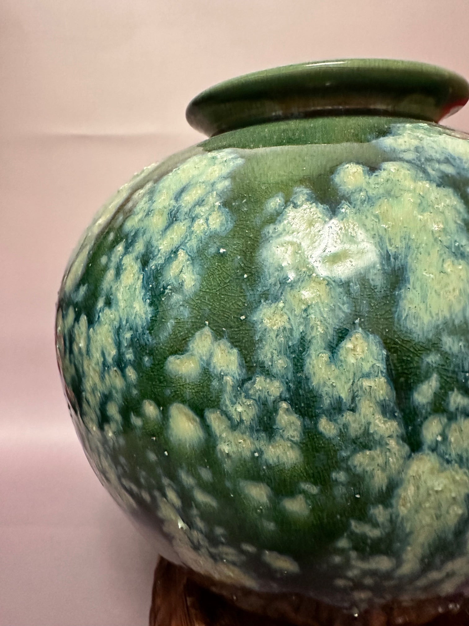 Shigaraki Aito Vase – Blue-Green Glaze Symbolizing Serenity & Prosperity | Chikoyaki