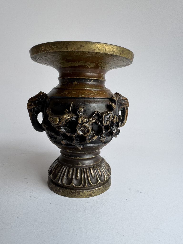Vintage Japanese Buddhist Altar Set - Goro-gu Five-Piece Bronze - Meiji Era - Kacho Relief - Zō Shokudai - Stamped Foundry Mark