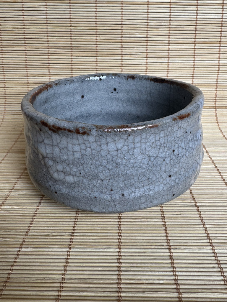 Hagi Yaki Chawan Tea Bowl | Showa Studio | Nana-bake Crazing | Iron Rim | Yamaguchi