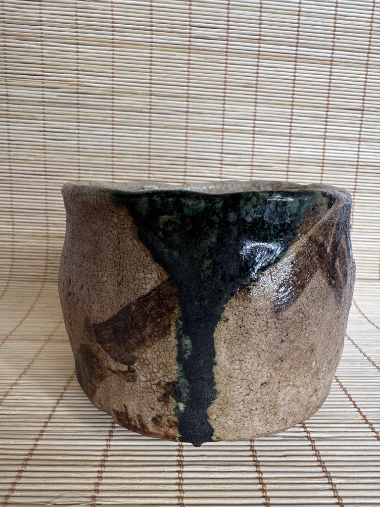 Kuro-Oribe Chawan Tea Bowl | Showa Studio | Half Black Iron Glaze | Furuta Aesthetic