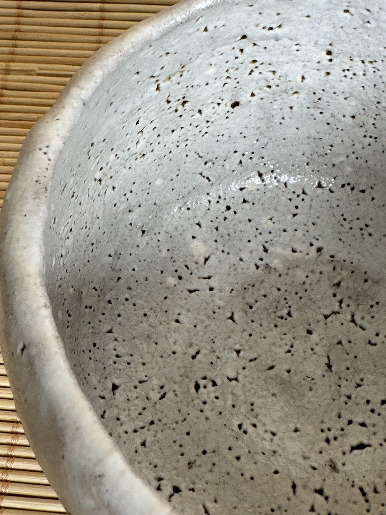 Nezumi Shino Chawan Tea Bowl | Showa Studio | Gray Iron-Wash Glaze | Mino Tradition