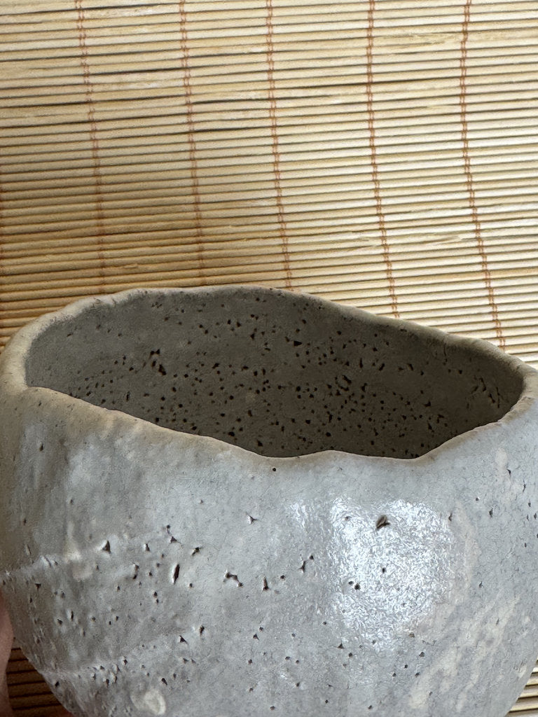 Nezumi Shino Chawan Tea Bowl | Showa Studio | Gray Iron-Wash Glaze | Mino Tradition