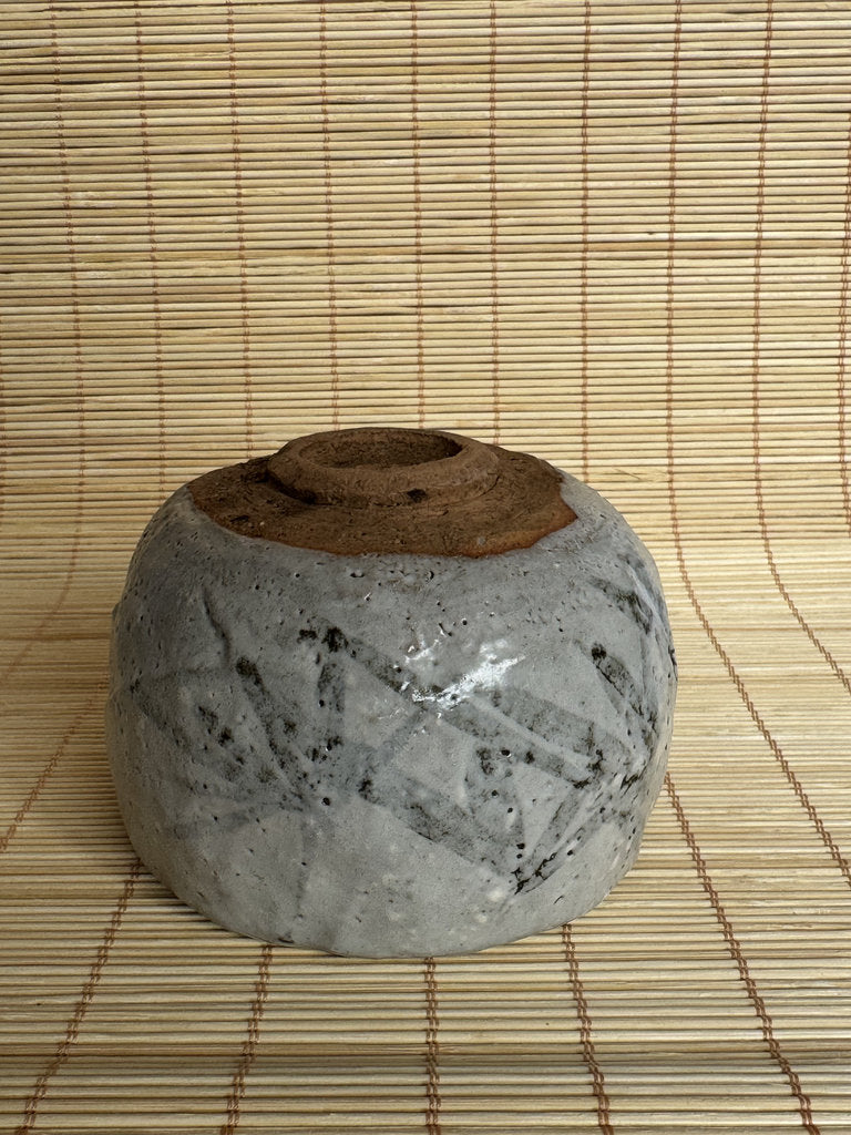 Nezumi Shino Chawan Tea Bowl | Showa Studio | Gray Iron-Wash Glaze | Mino Tradition