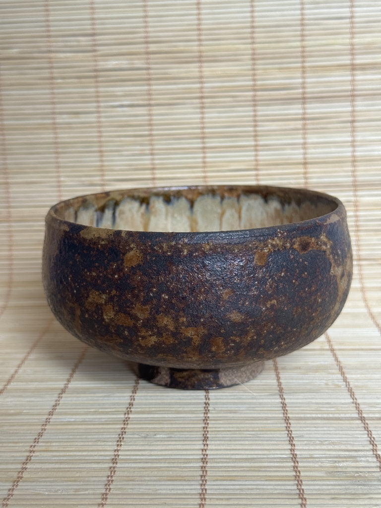 Shigaraki Chawan – Handcrafted Japanese Wabi-Sabi Tea Bowl