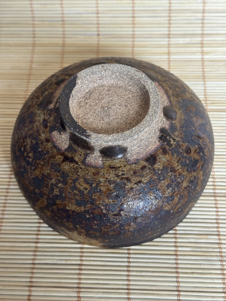 Shigaraki Chawan – Handcrafted Japanese Wabi-Sabi Tea Bowl