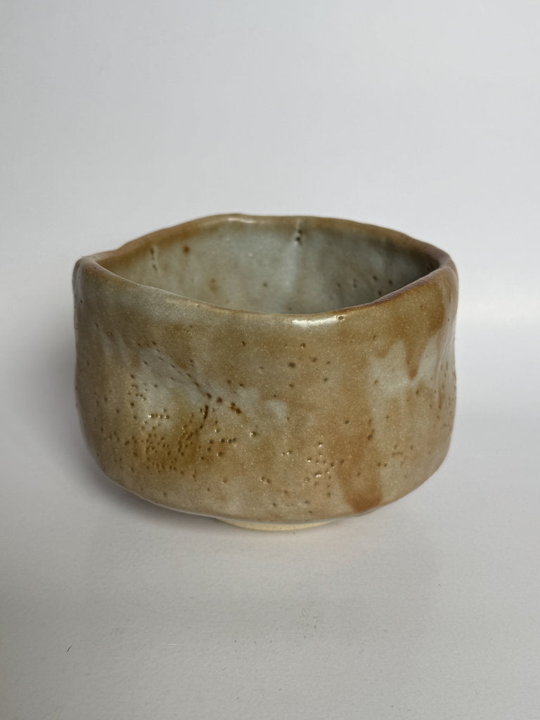 Studio Chawan 1989 | Natural Ash Glaze | Showa–Heisei Year | Dated Artist Cipher