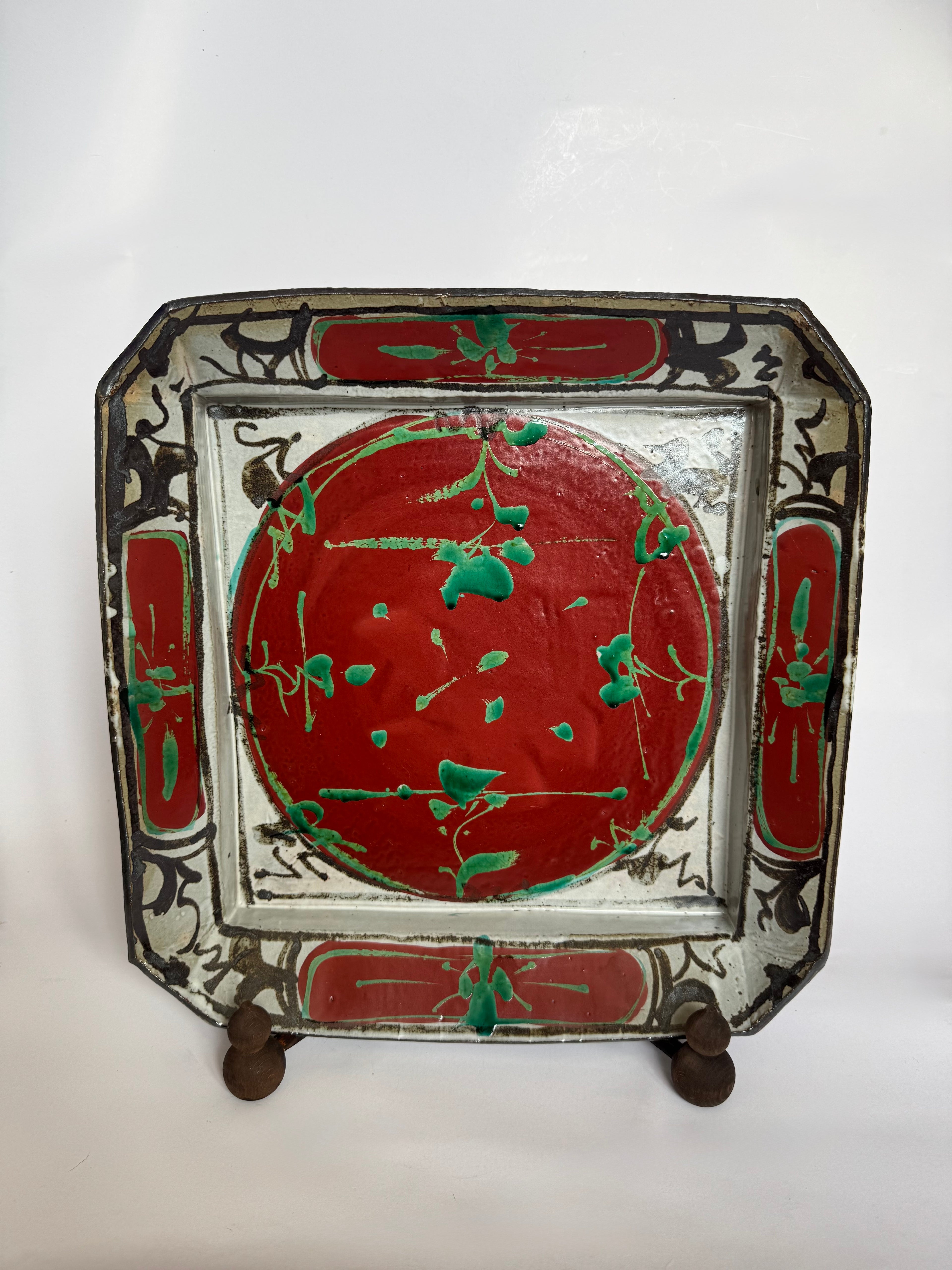 Vintage Japanese Kutani Pottery Dish, Aka Midori Glazed Ceramic Plate, Edo Meiji Era, Red Green Enamel, Collector Antique, Wood Stand Included