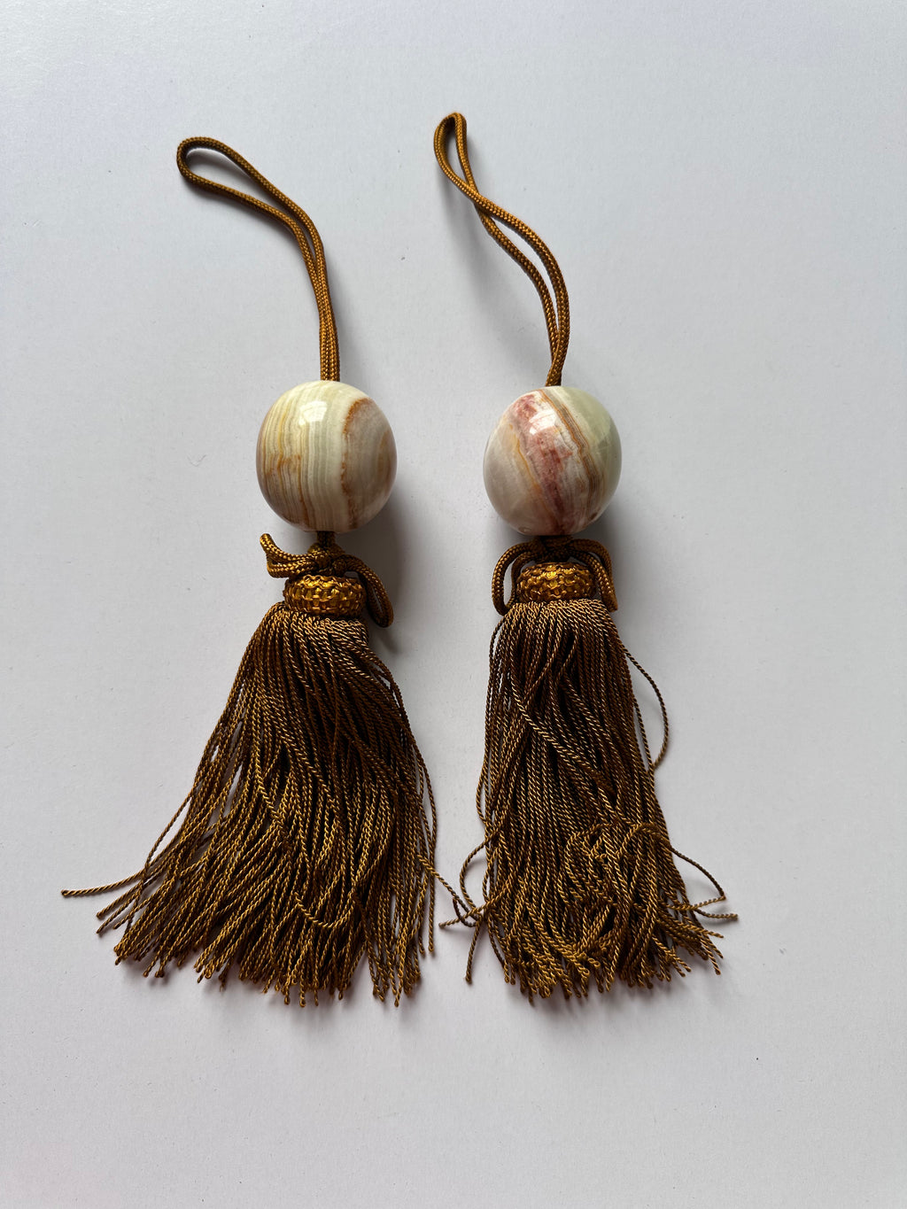Banded Onyx Fūchin Scroll Weights – Golden Tassels | Japanese Kakemono Hanging Weights (Pair)