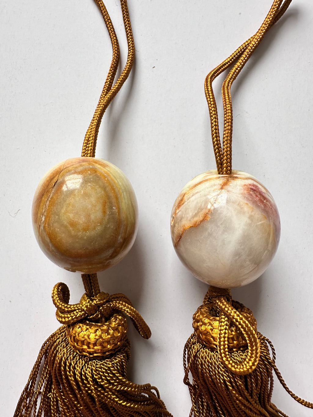 Banded Onyx Fūchin Scroll Weights – Golden Tassels | Japanese Kakemono Hanging Weights (Pair)