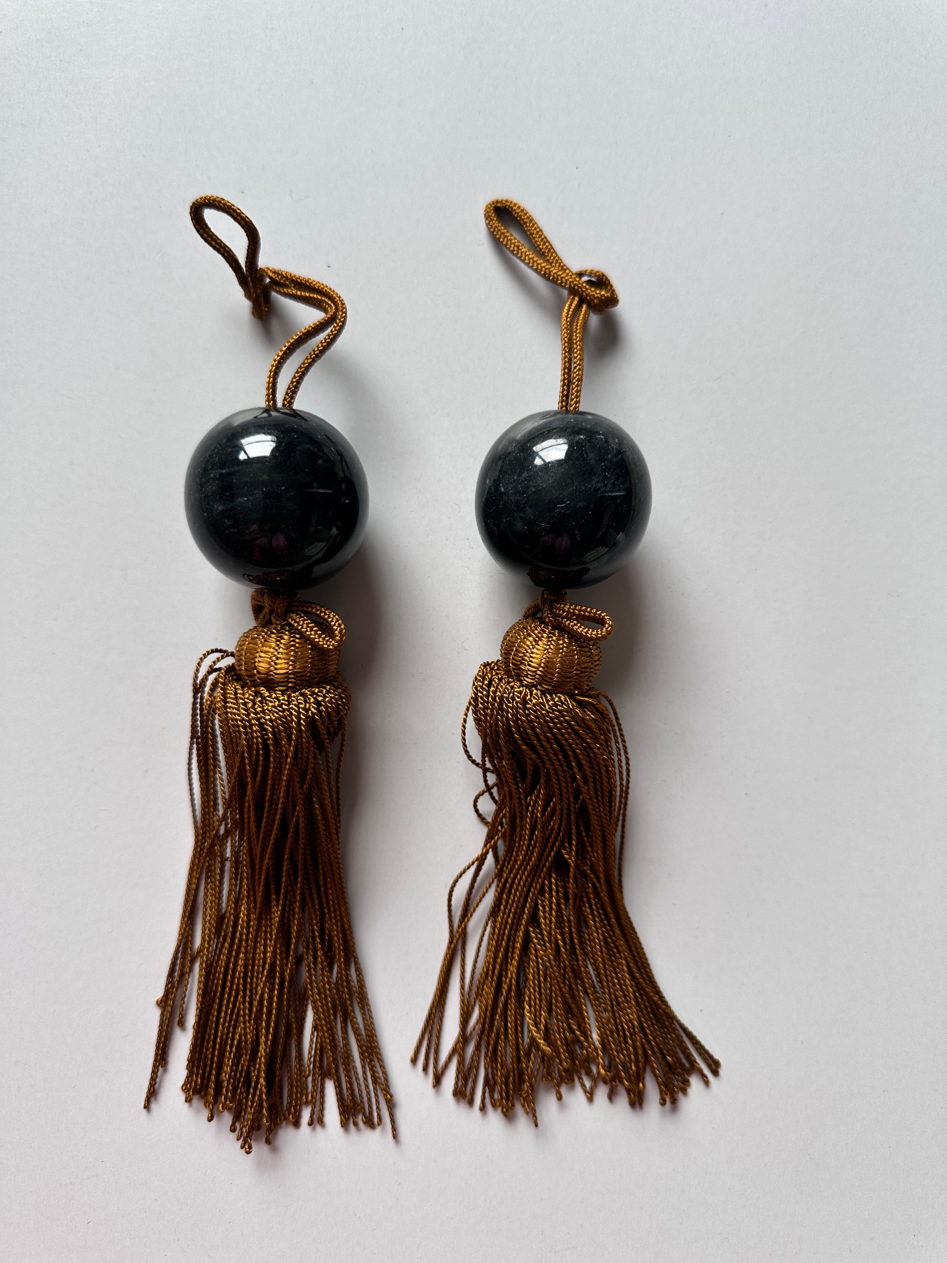 Dark Onyx Fūchin Scroll Weights – Antique Gold Tassels | Japanese Kakemono Hanging Weights (Pair)