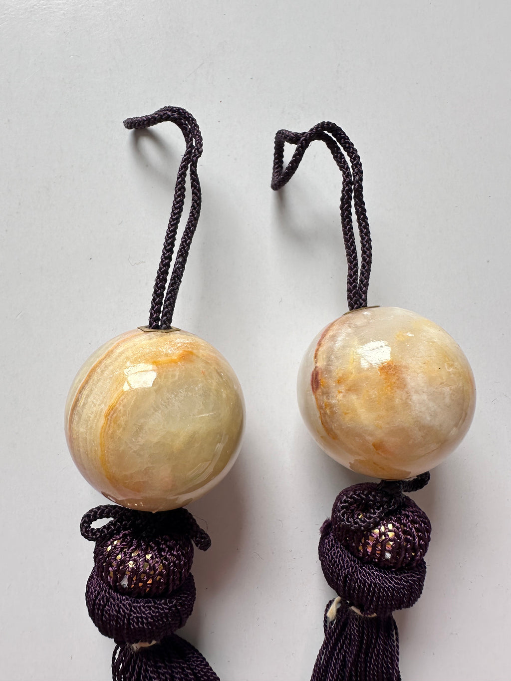 Honey Onyx Fūchin Scroll Weights – Plum Tassels | Japanese Kakemono Hanging Weights (Pair)