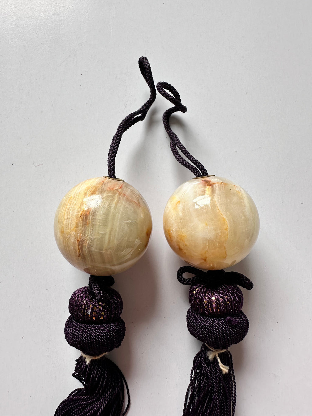 Honey Onyx Fūchin Scroll Weights – Plum Tassels | Japanese Kakemono Hanging Weights (Pair)