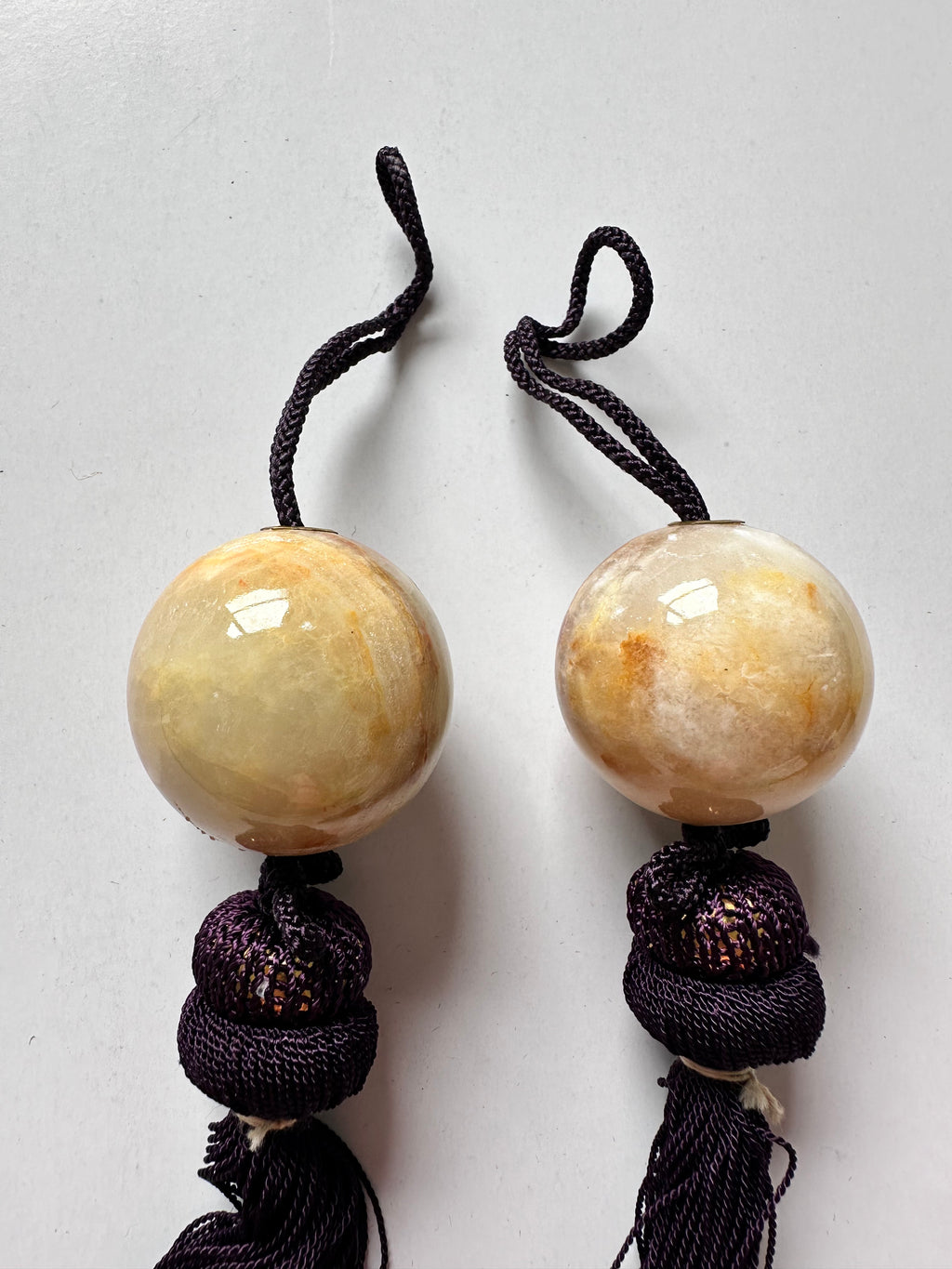 Honey Onyx Fūchin Scroll Weights – Plum Tassels | Japanese Kakemono Hanging Weights (Pair)