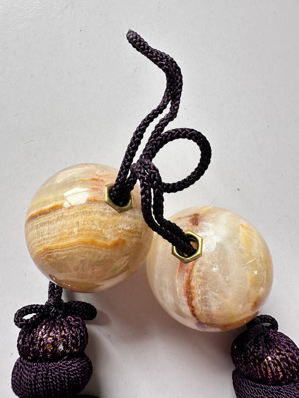 Honey Onyx Fūchin Scroll Weights – Plum Tassels | Japanese Kakemono Hanging Weights (Pair)