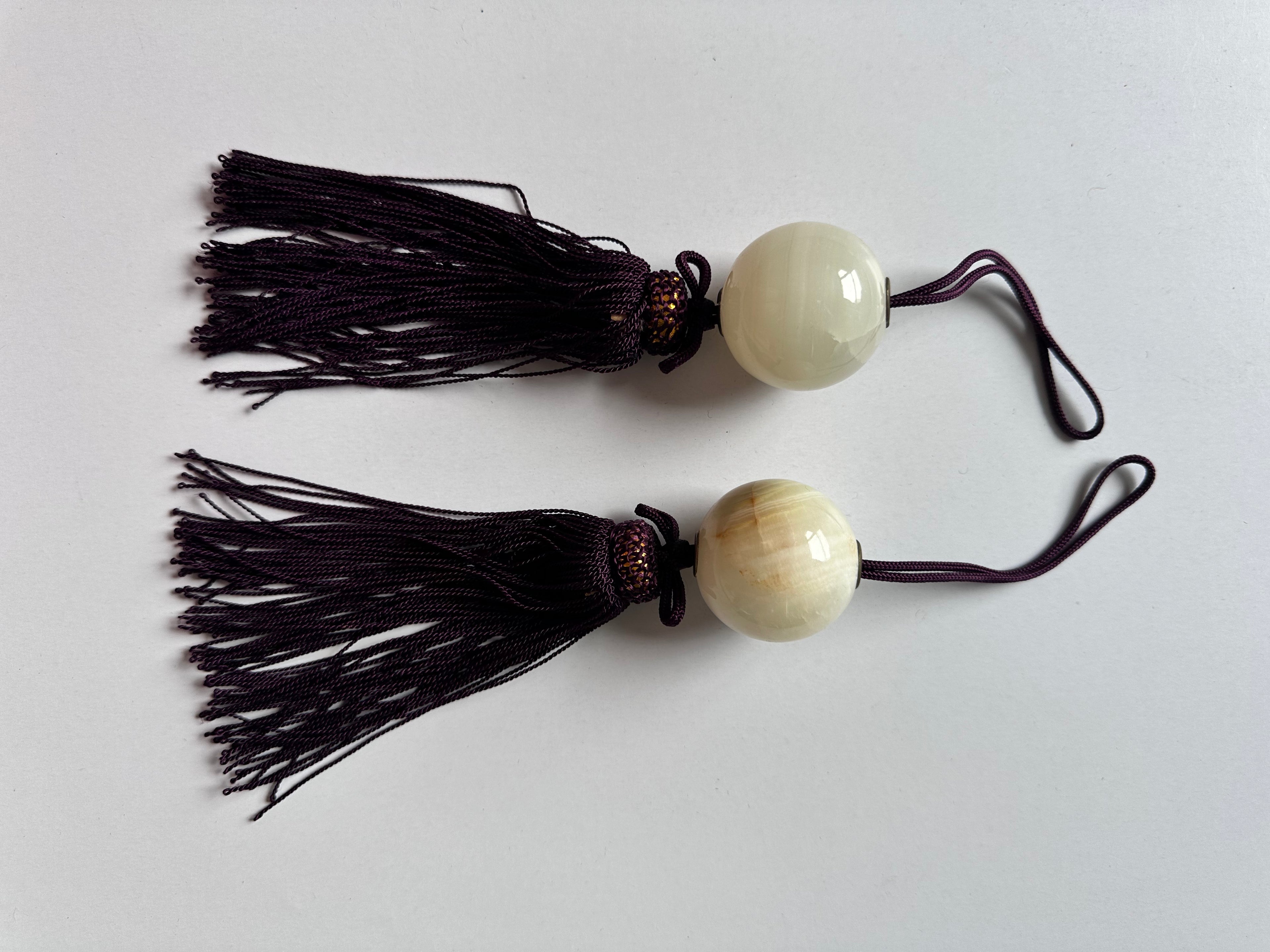 Natural Onyx Fūchin Pair – Japanese Kakemono Scroll Weights with Burgundy Tassels | Handmade Hanging Scroll Accessories
