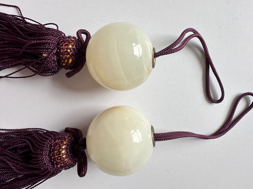 Natural Onyx Fūchin Pair – Japanese Kakemono Scroll Weights with Burgundy Tassels | Handmade Hanging Scroll Accessories
