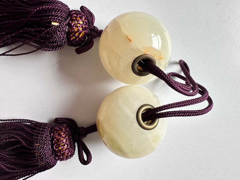 Natural Onyx Fūchin Pair – Japanese Kakemono Scroll Weights with Burgundy Tassels | Handmade Hanging Scroll Accessories
