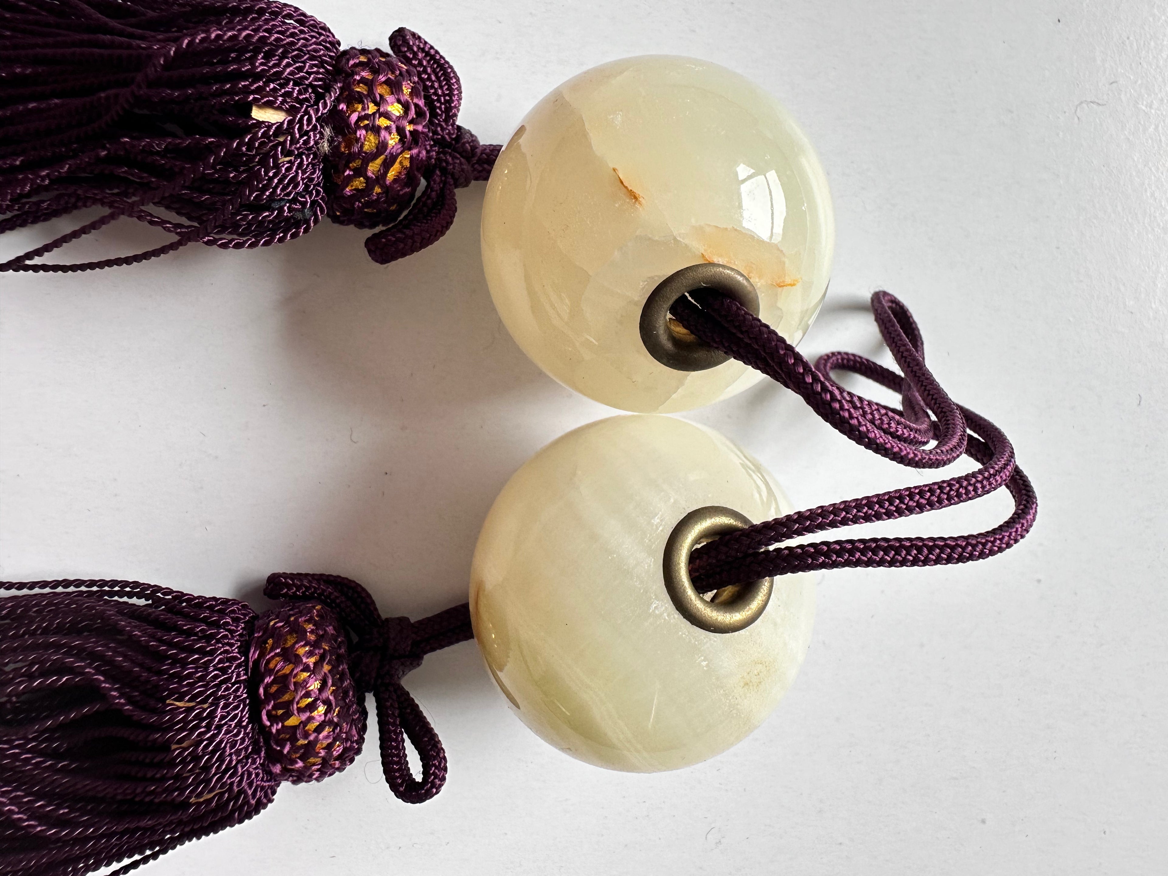Natural Onyx Fūchin Pair – Japanese Kakemono Scroll Weights with Burgundy Tassels | Handmade Hanging Scroll Accessories