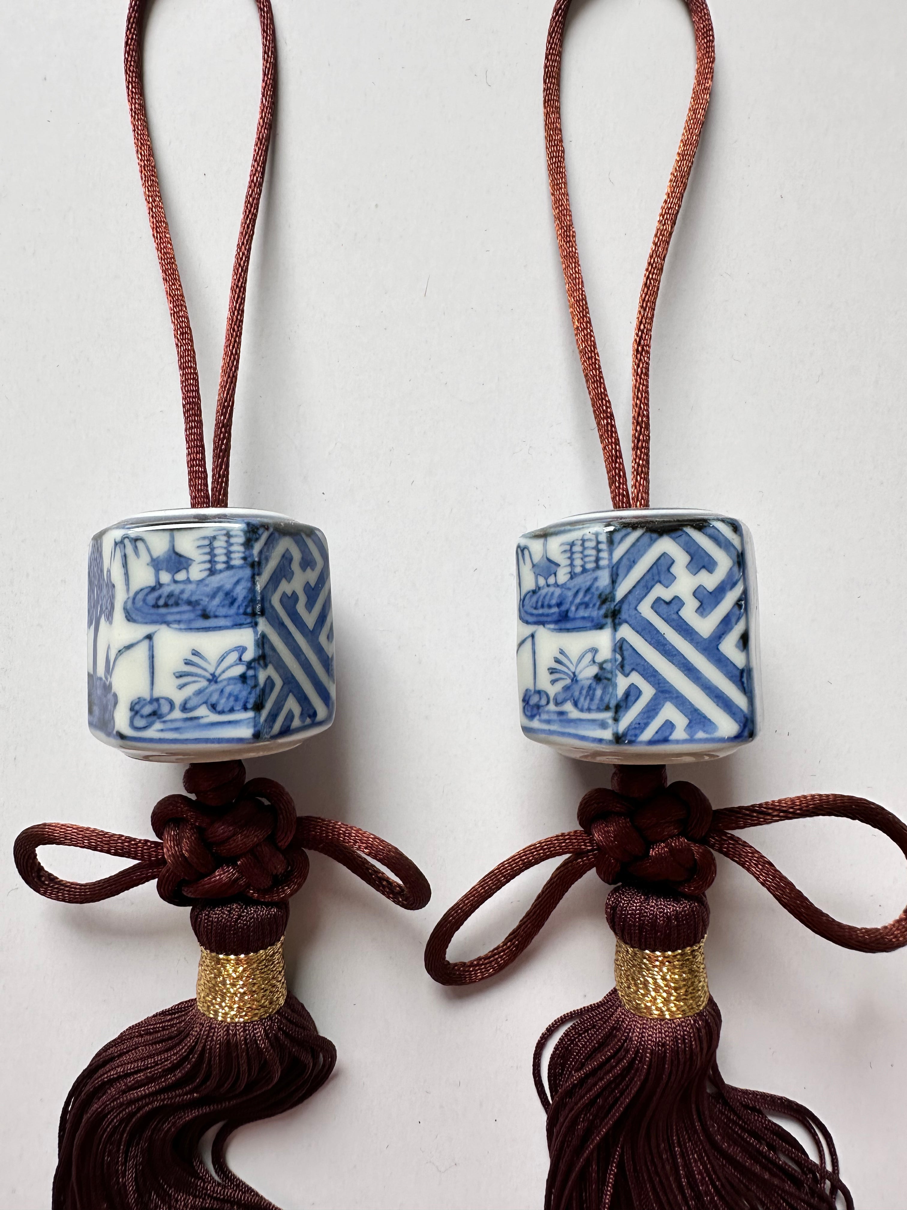 Japanese Porcelain Fūchin Pair – Blue & White Hexagon Kakemono Scroll Weights