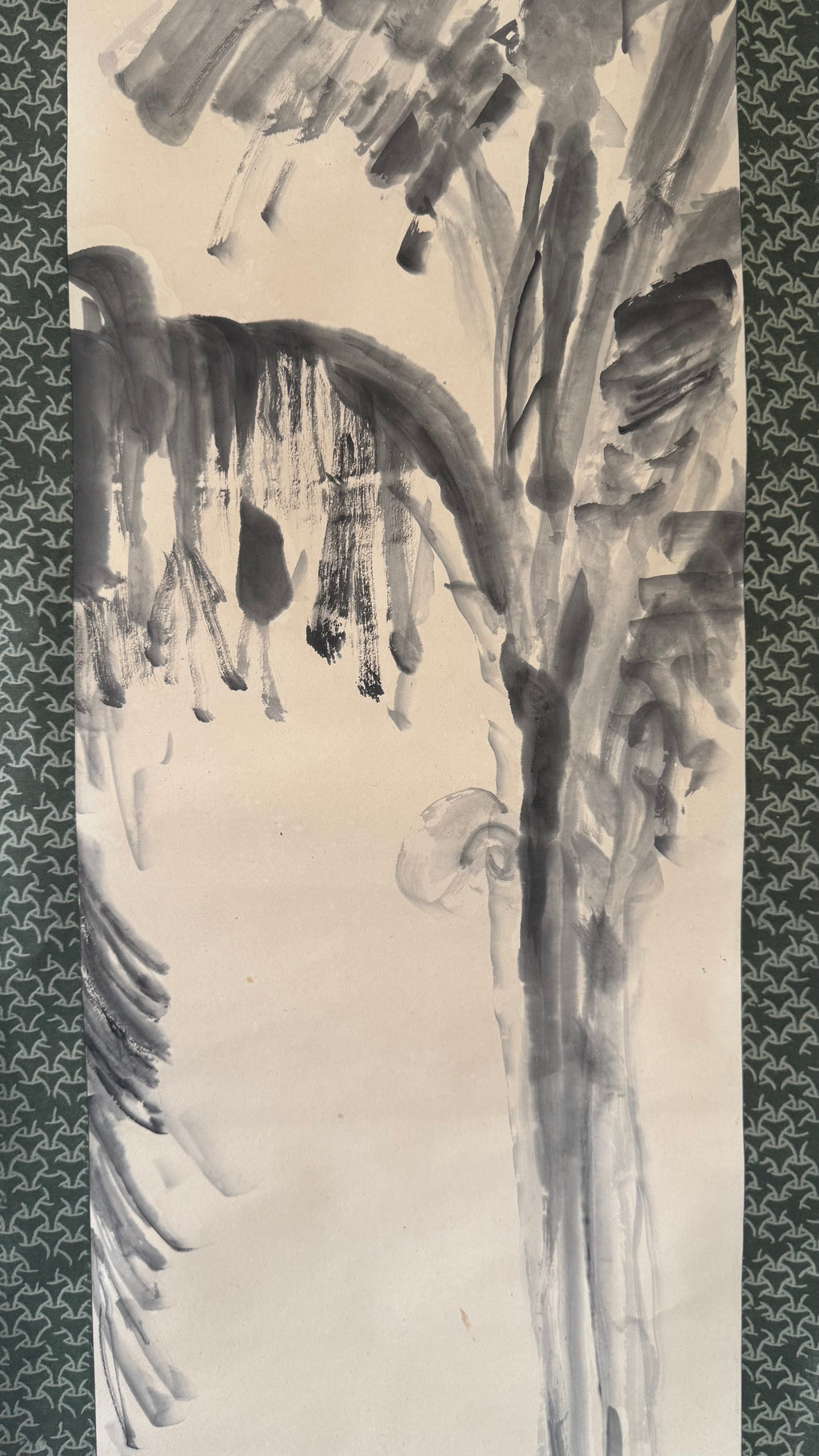 Japanese Sumi-e Kakejiku | 芭蕉図 Banana Plant & Rock | Hatsuboku Ink Wash | Signed Gyokushi | Bashō-Tradition | Meiji–Taisho | Dark Teal Brocade
