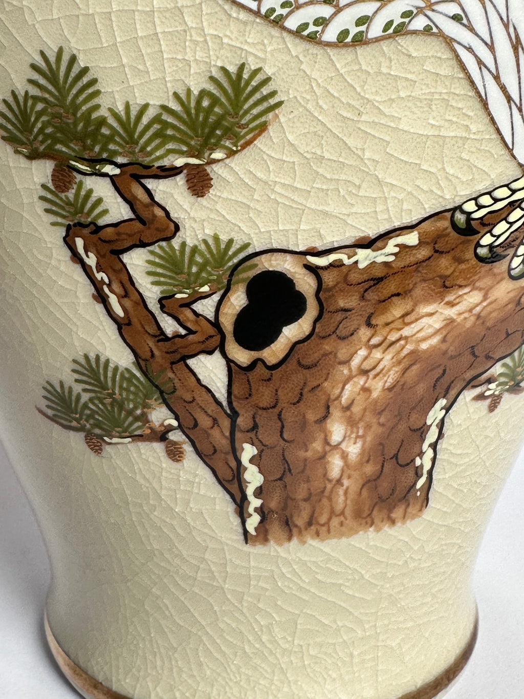 Japanese Satsuma Vase with Eagle & Pine Tree | Hand-Painted Crackle Glaze Art | Vintage Japanese Pottery