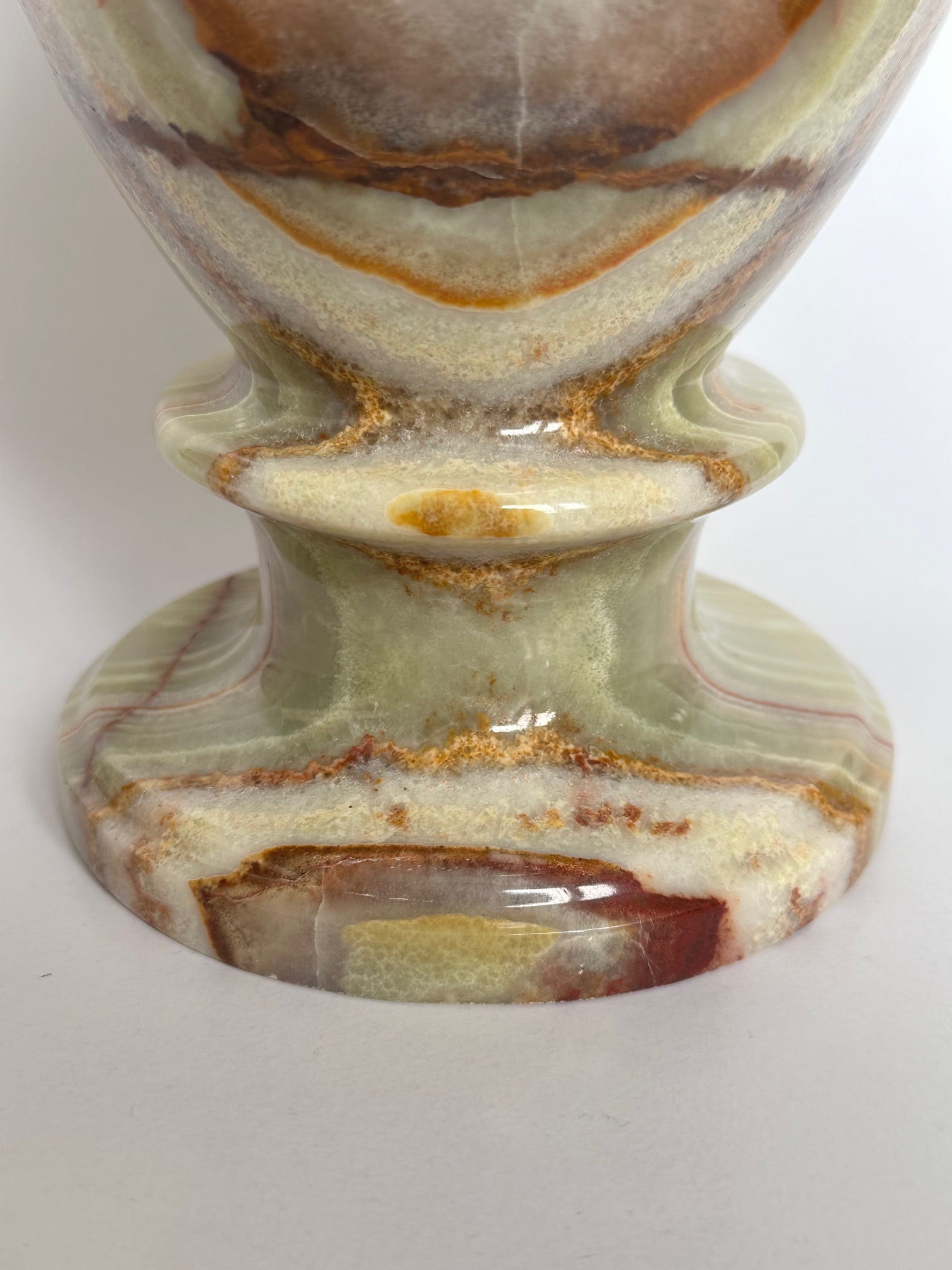 Natural Onyx Stone Vase – Hand-Carved Pakistani Onyx with Unique Marble-Like Veins