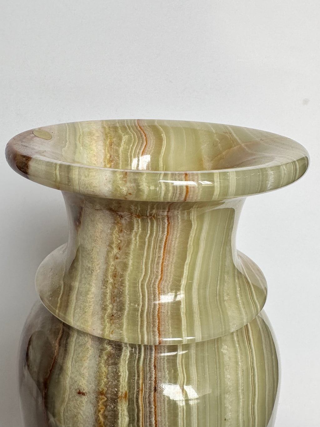 Natural Onyx Stone Vase – Hand-Carved Pakistani Onyx with Unique Marble-Like Veins
