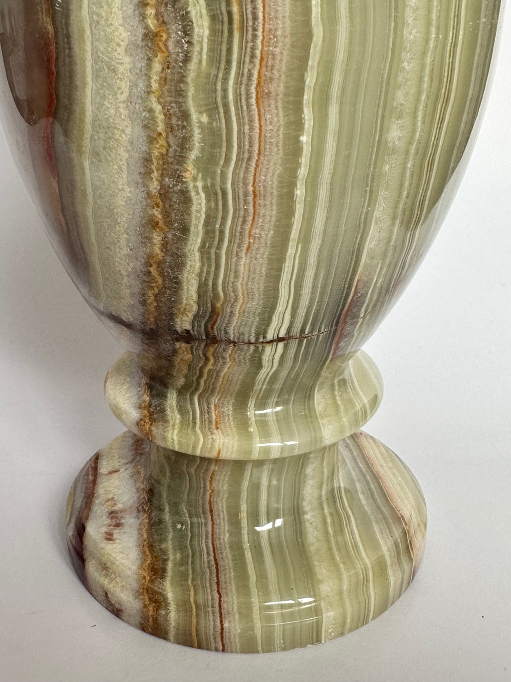 Natural Onyx Stone Vase – Hand-Carved Pakistani Onyx with Unique Marble-Like Veins