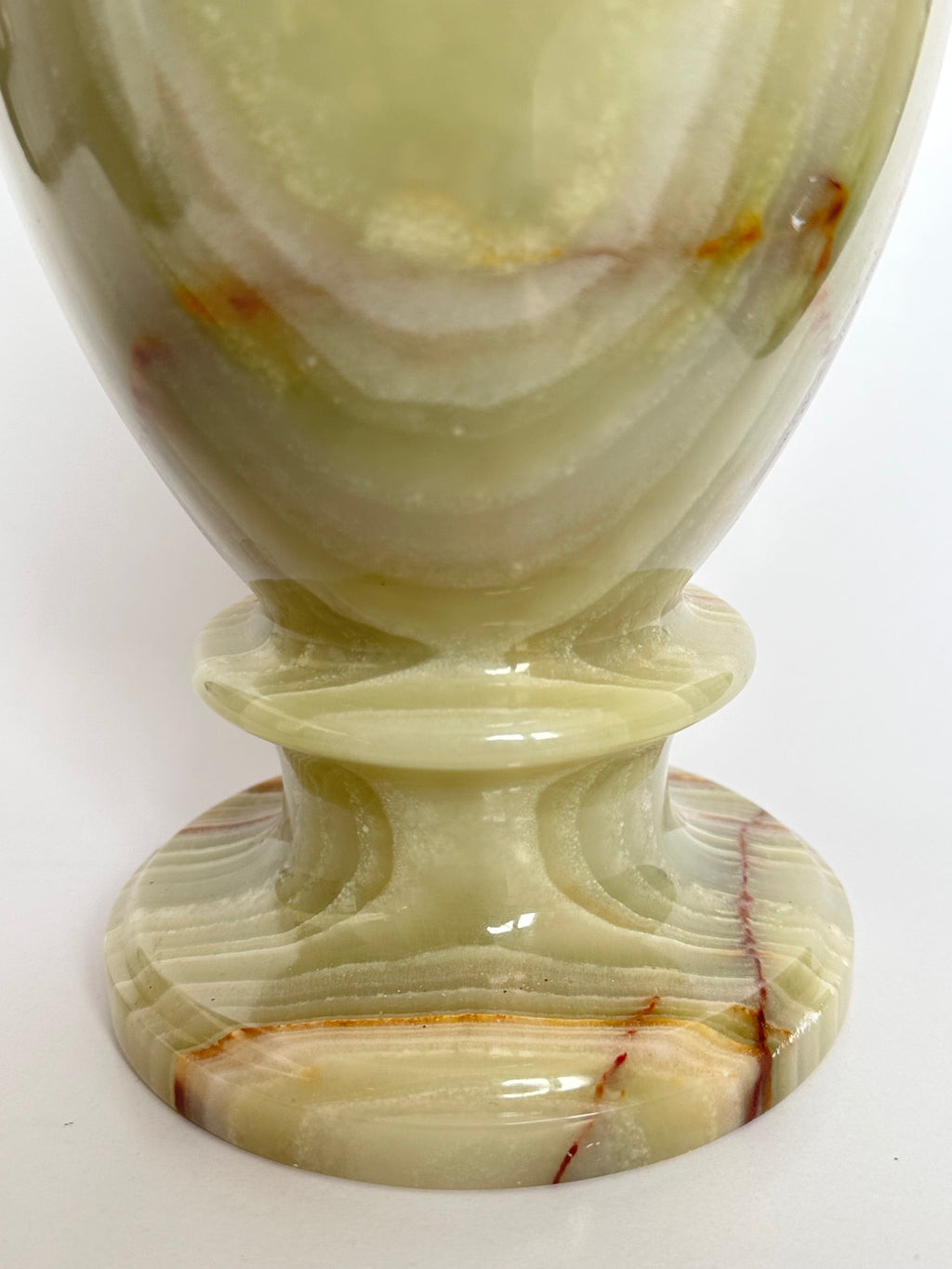 Natural Onyx Stone Vase – Hand-Carved Pakistani Onyx with Unique Marble-Like Veins