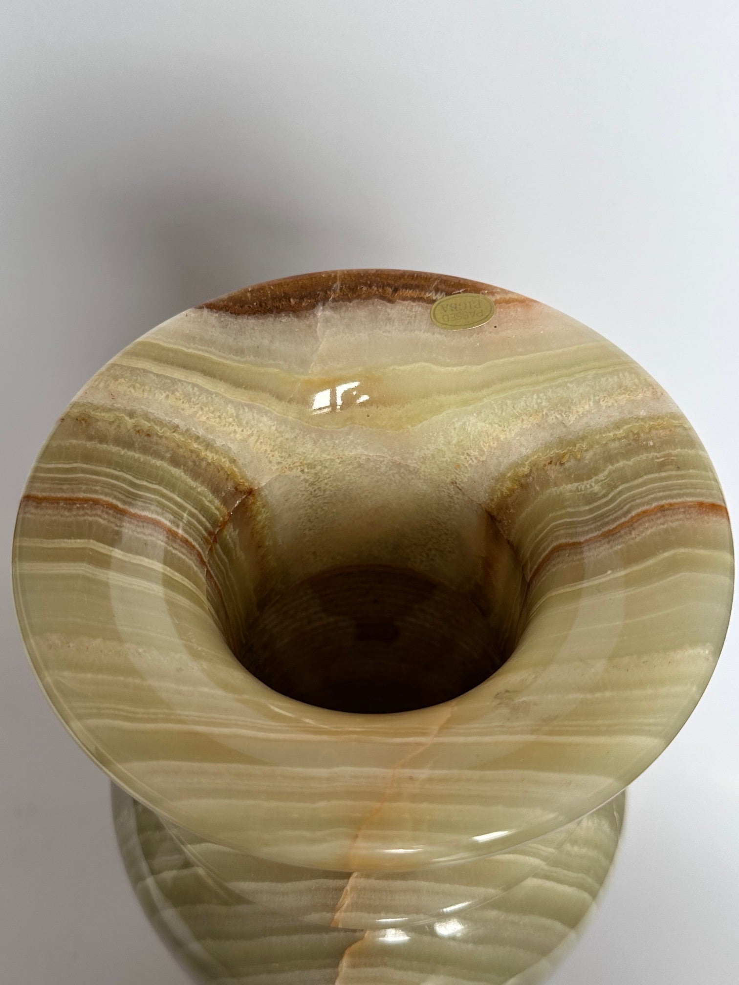 Natural Onyx Stone Vase – Hand-Carved Pakistani Onyx with Unique Marble-Like Veins