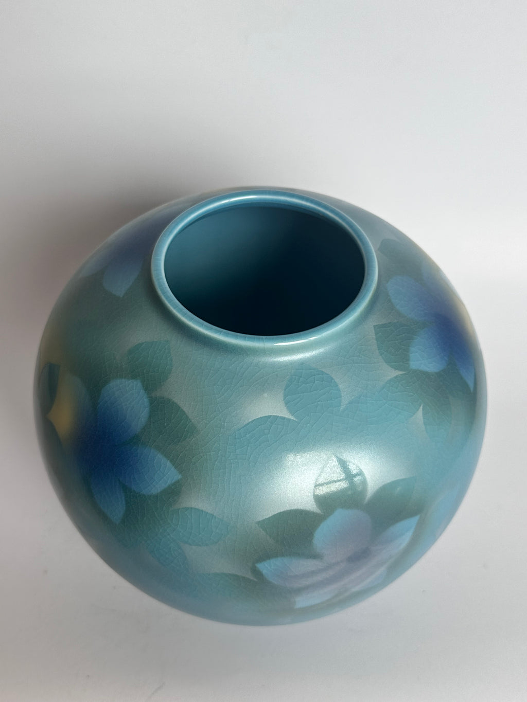 Kutani Vase Blue Hydrangea Ajisai Ginsai Silver Glaze Monochrome Japanese Porcelain Globe Form Showa Studio Ceramics Collector