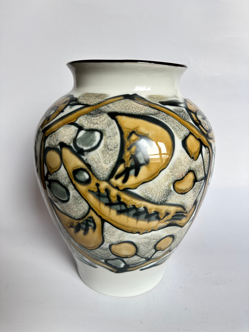 Vintage Japanese Porcelain Vase Gyozan Kyoto Hand Painted Noh Bokusai