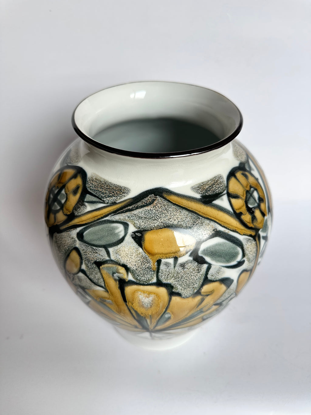 Vintage Japanese Porcelain Vase Gyozan Kyoto Hand Painted Noh Bokusai