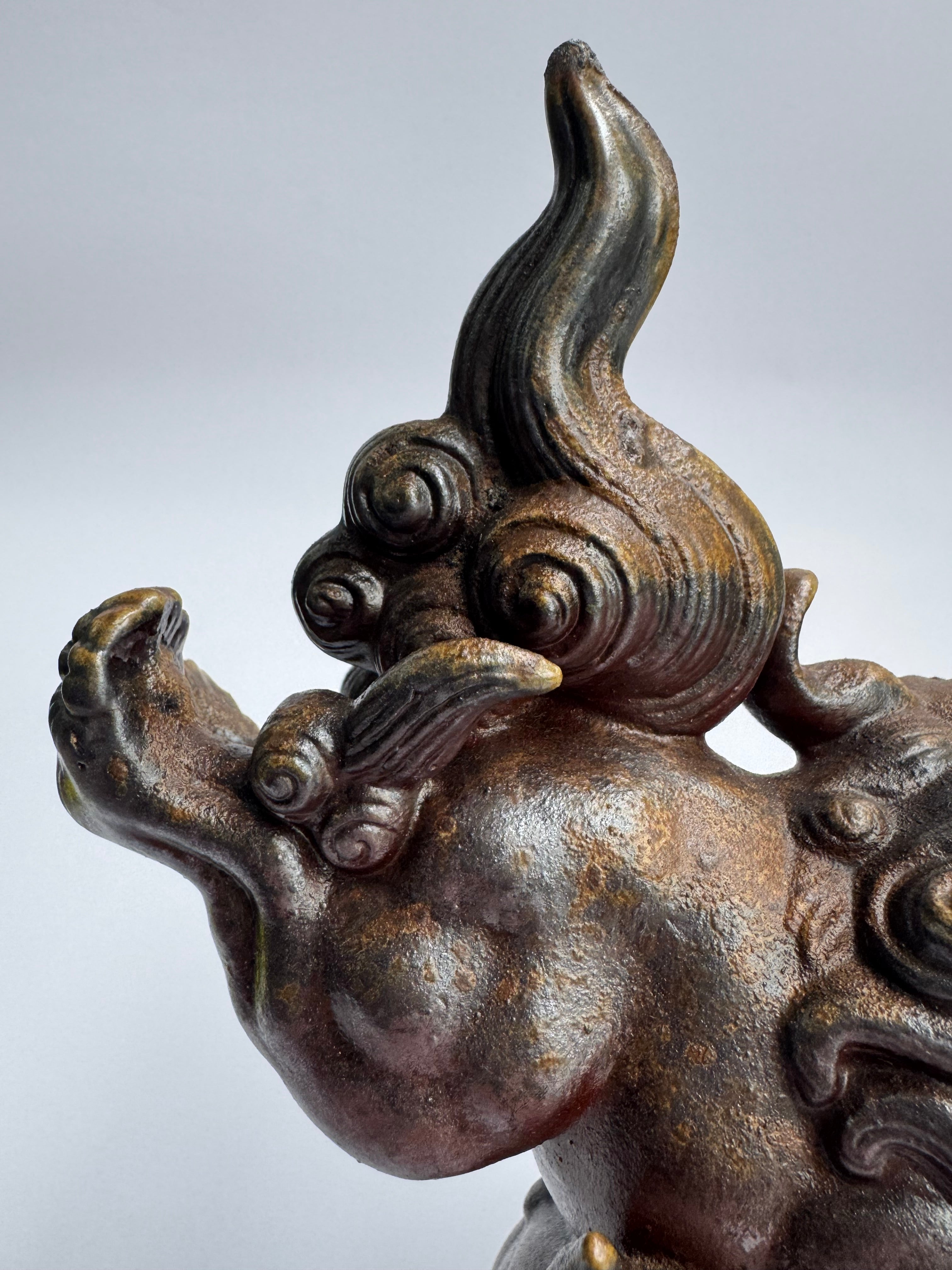 Bizen Shishi Lion Sculpture - Handmade Japanese Guardian Figurine in the Style of Kimura