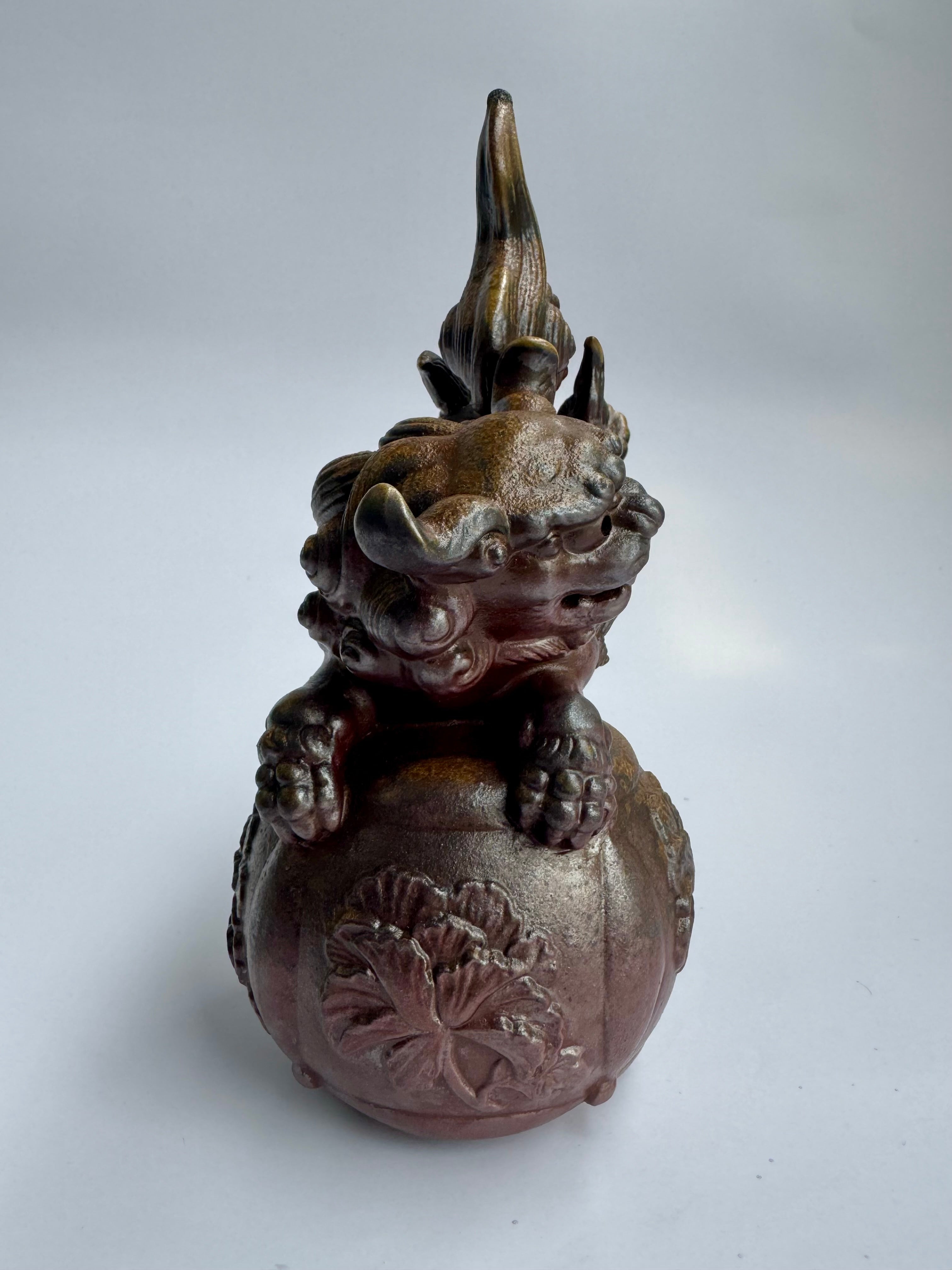 Bizen Shishi Lion Sculpture - Handmade Japanese Guardian Figurine in the Style of Kimura