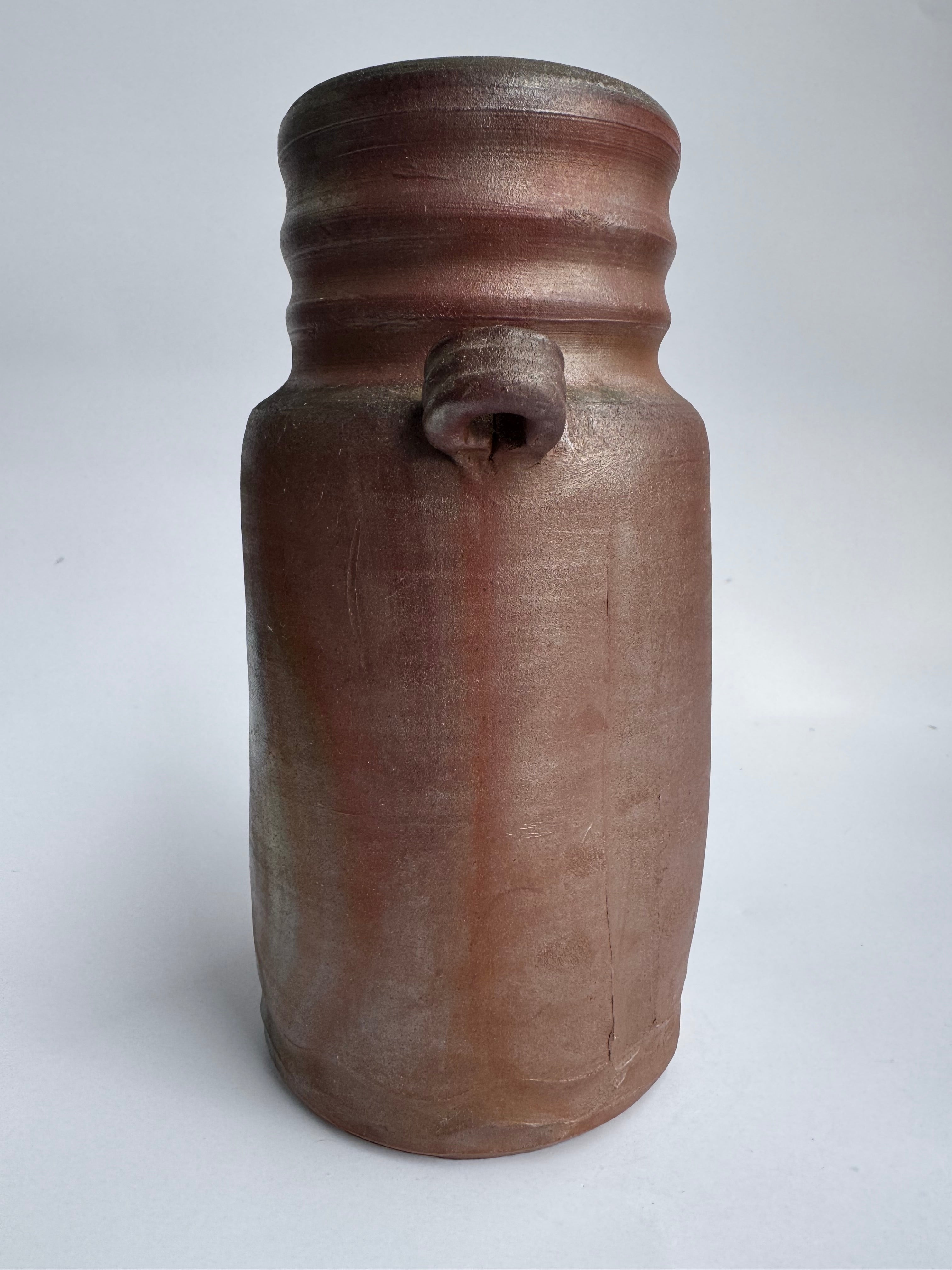 Bizen Sangiri Heart Vase | Wood-Fired Japanese Flower Vessel