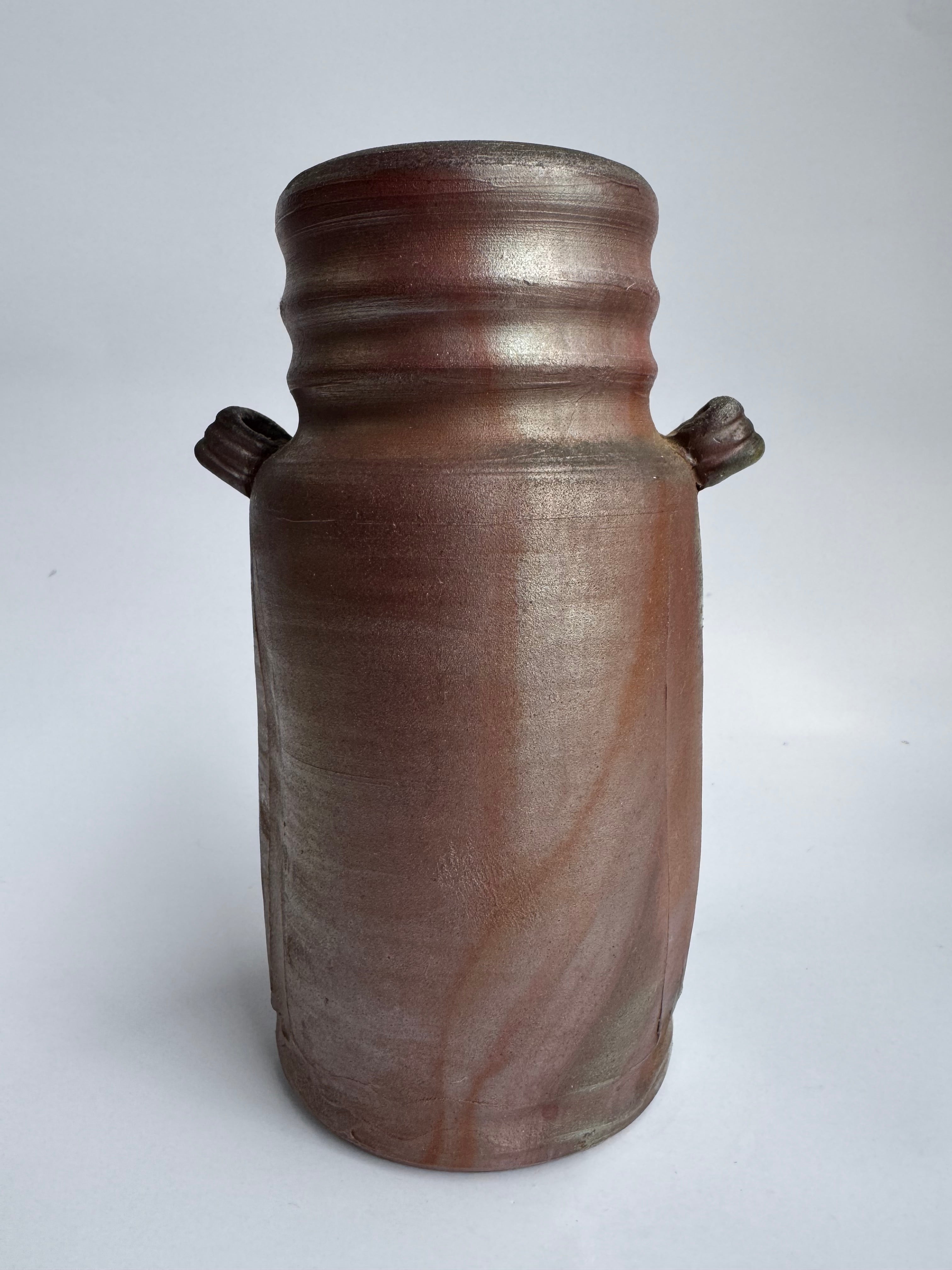 Bizen Sangiri Heart Vase | Wood-Fired Japanese Flower Vessel