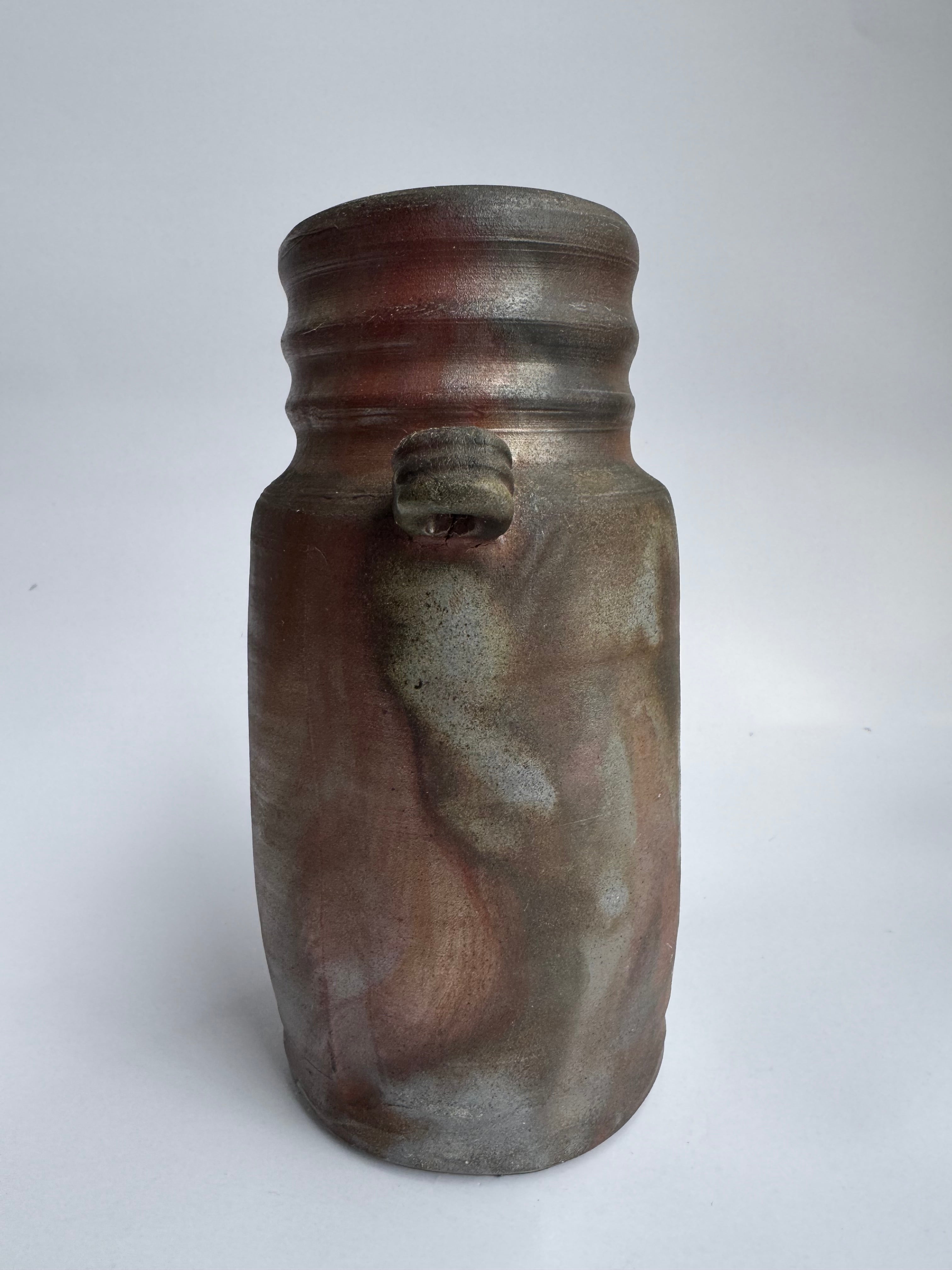 Bizen Sangiri Heart Vase | Wood-Fired Japanese Flower Vessel