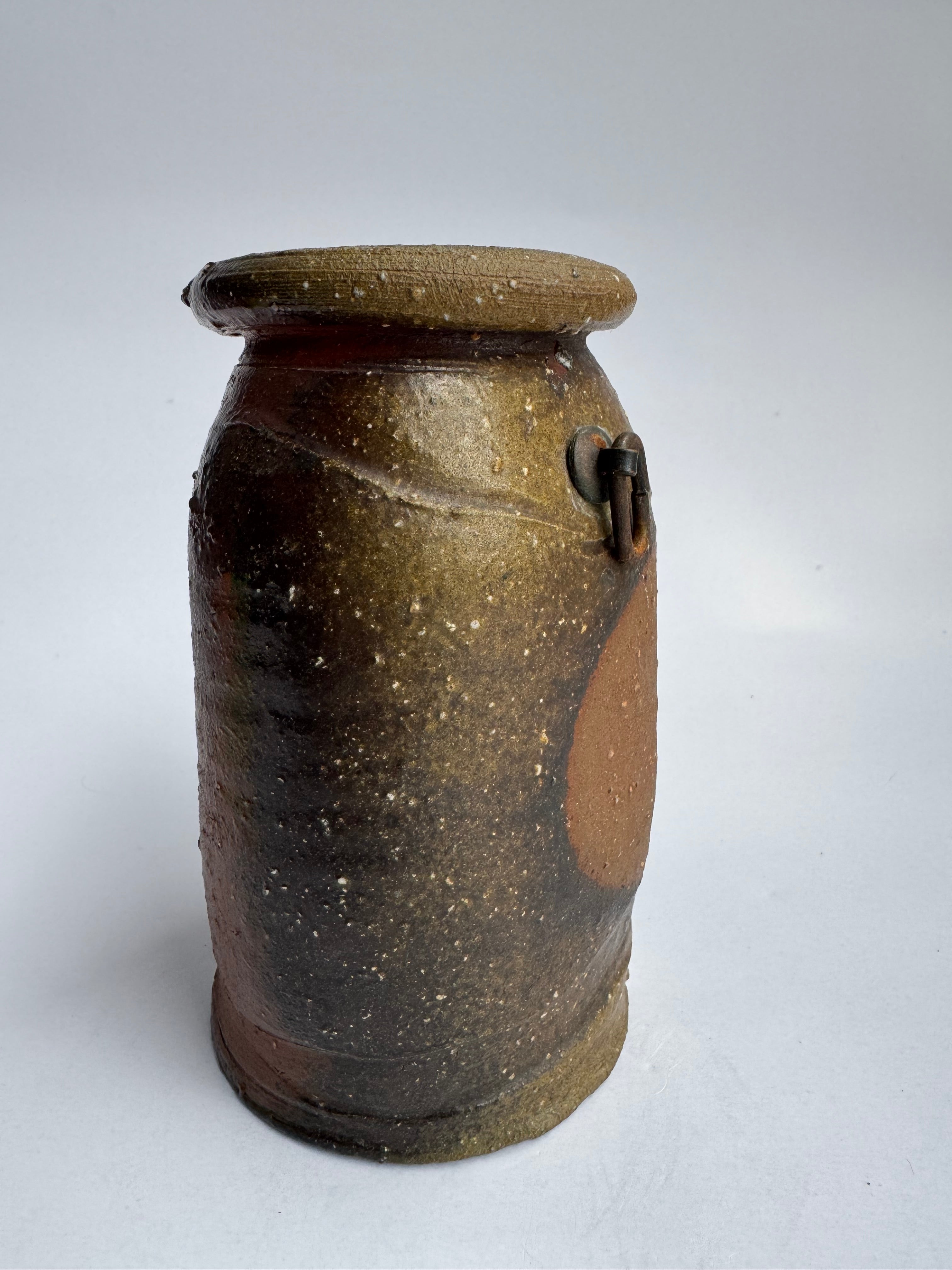 Bizen Botamochi Flower Vase | Wood-Fired Japanese Pottery