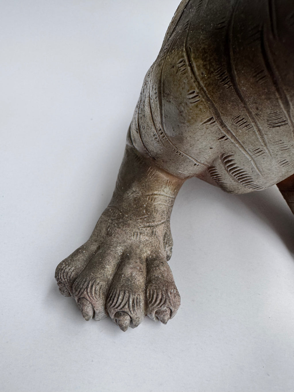 Japanese Bizen Tiger Sculpture in the Style of Konishi Kiln | Wood-Fired Ceramic Art with Tomobako