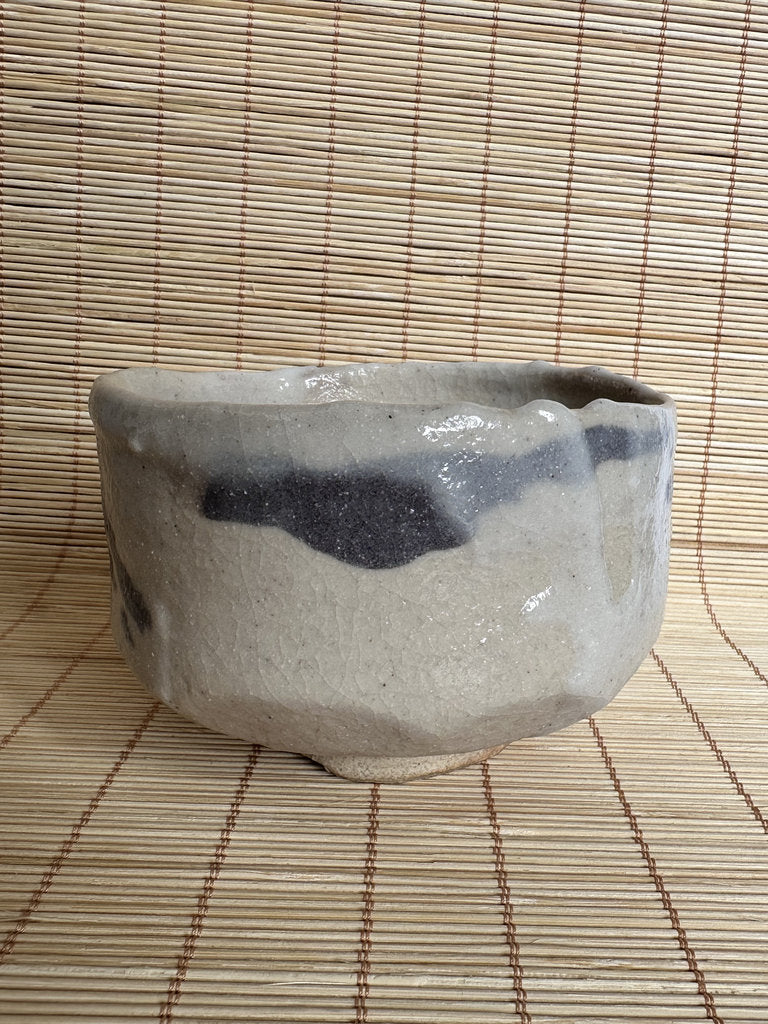 E-Shino Chawan Tea Bowl | Showa Studio | Mountain Landscape Iron Underglaze | Mino