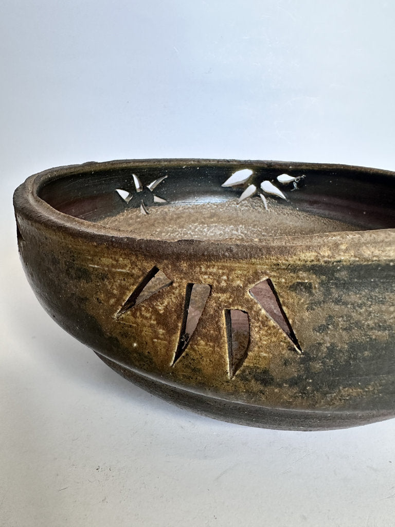Bizen-yaki Sukashibori Hanaire — Shouzan-gama, Goma & Botamochi