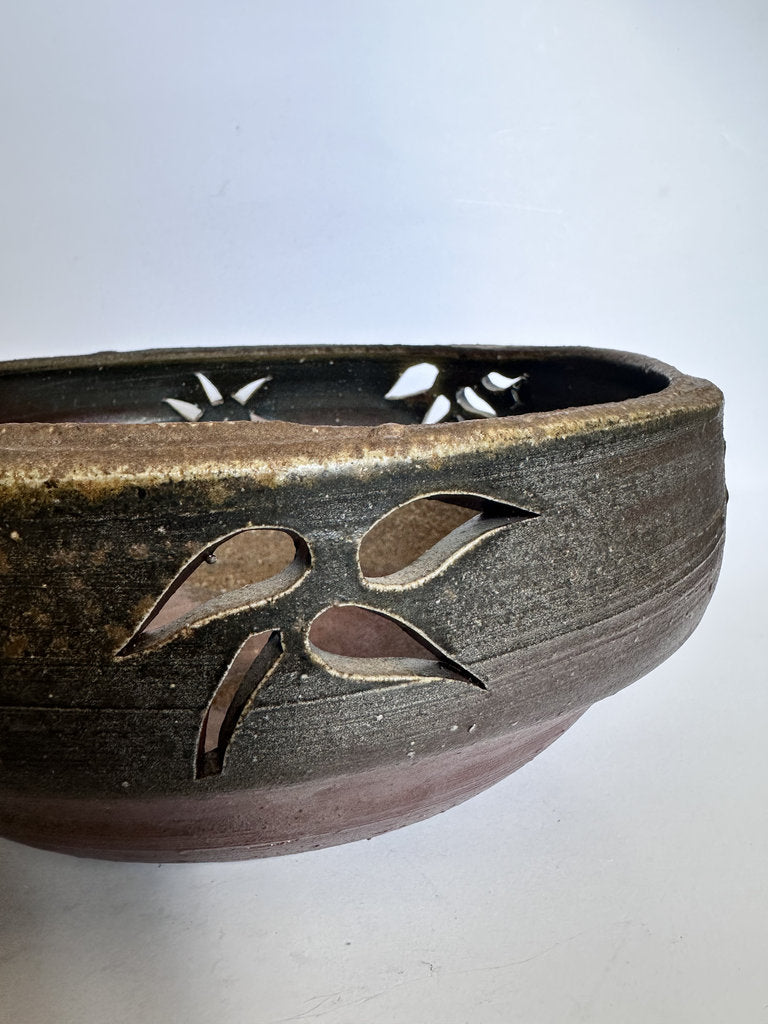 Bizen-yaki Sukashibori Hanaire — Shouzan-gama, Goma & Botamochi