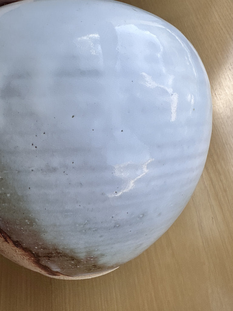 Japanese Hagi Ware Vase | 萩焼 Tsubaki Kiln | Certified National Craft | Nanabake Glaze | Wooden Display Stand | Tea Ceremony | Dentō Kōgeihin