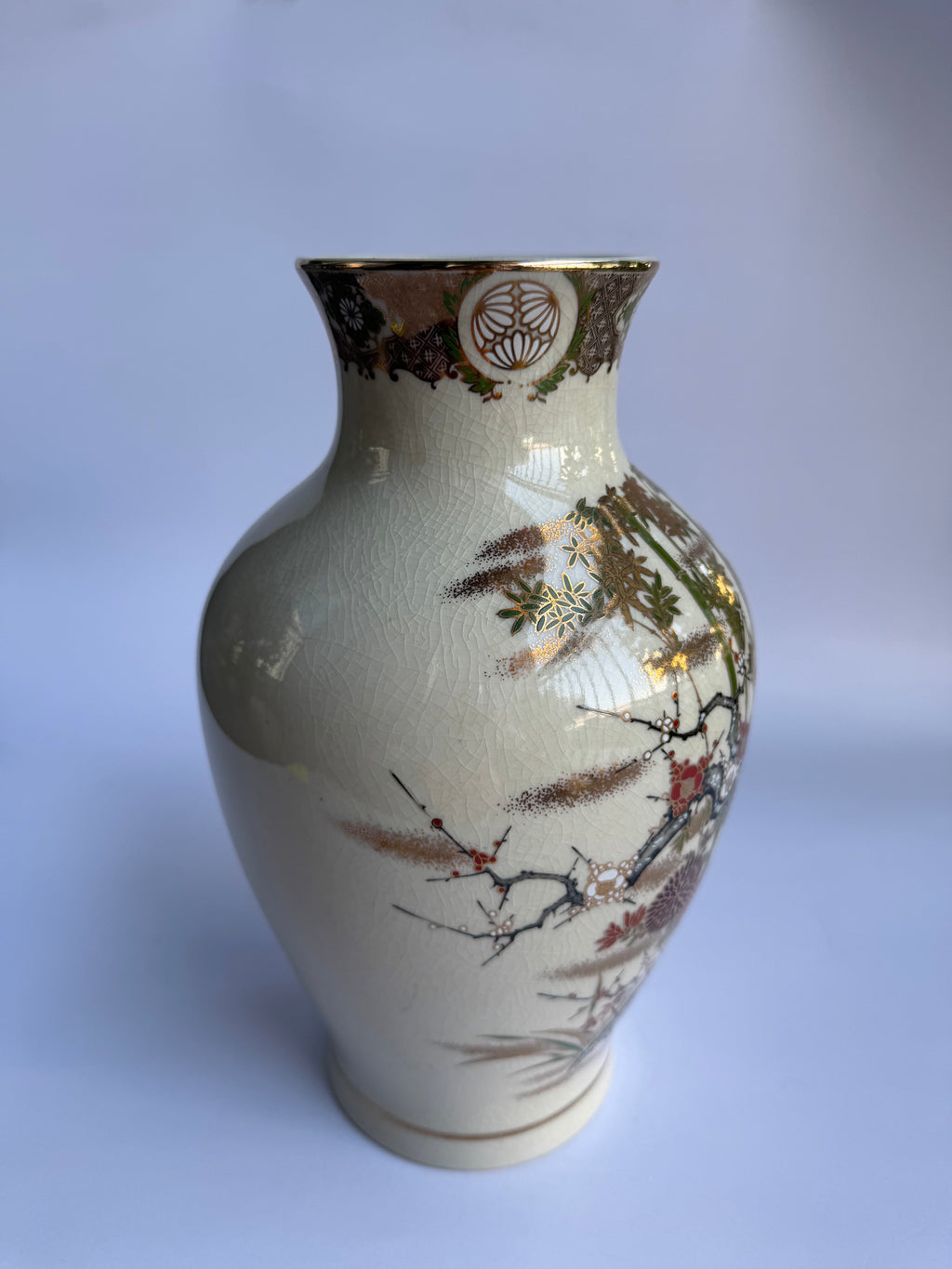 Vintage Japanese Satsuma Vase | Hand-Painted Floral & Gilded Design | Crackle Glaze Art Pottery