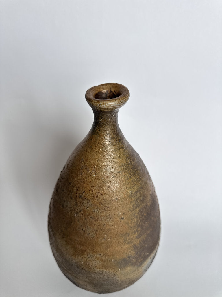 Bizen Yaki Hanaire Vase | Showa Period | Natural Hi-iro Goma Sangiri Anagama Fire