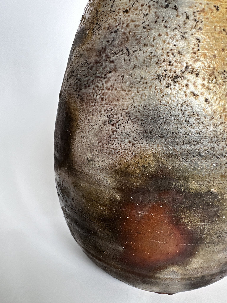 Bizen Yaki Hanaire Vase | Showa Period | Natural Hi-iro Goma Sangiri Anagama Fire