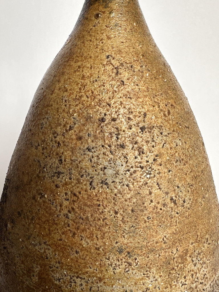 Bizen Yaki Hanaire Vase | Showa Period | Natural Hi-iro Goma Sangiri Anagama Fire