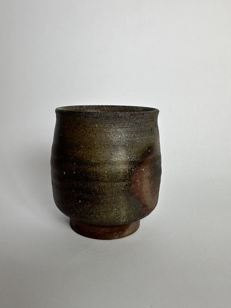 Bizen Yaki Yunomi Tea Cup | Showa Period | Hi-iro Goma & Interior Shizen-yu Glaze